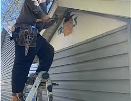 Siding Removal and Disposal in Mineral Ridge, OH